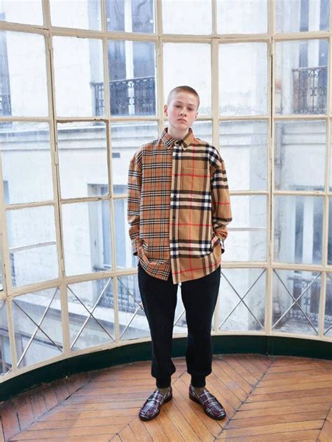 burberry gosha flannel|Gosha Rubchinskiy x Burberry Fall/Winter 2018 .